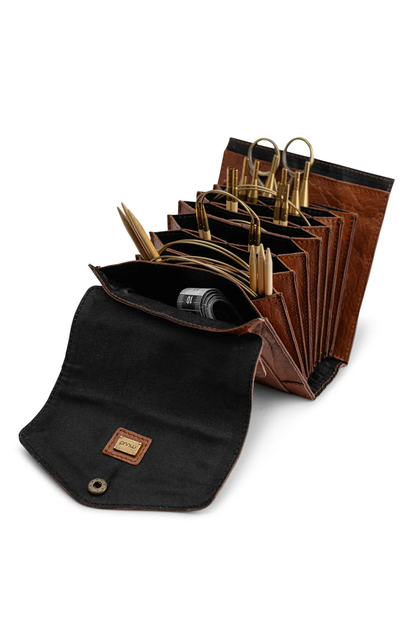 Betina needle case | with many compartments for needles and accessories 