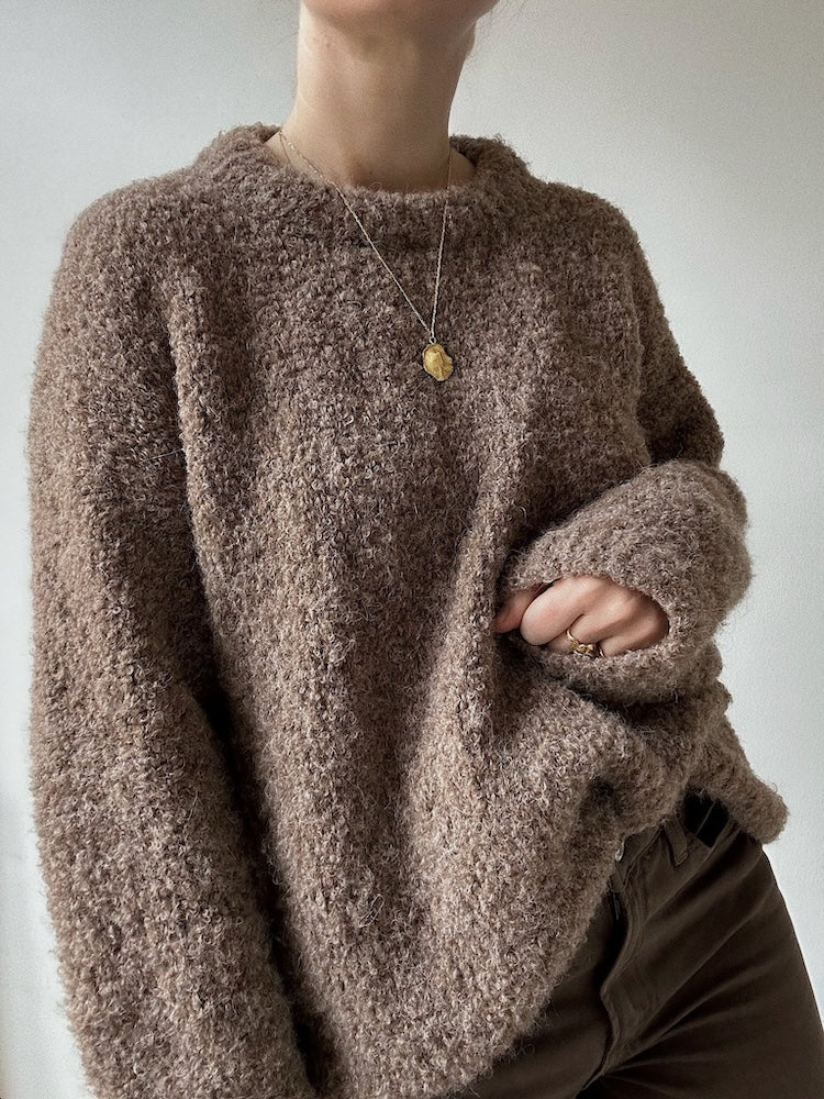 My Favorite Things Knitwear Sweater No. 24 aus Alpaca Boucle von Kremke Soul Wool 1