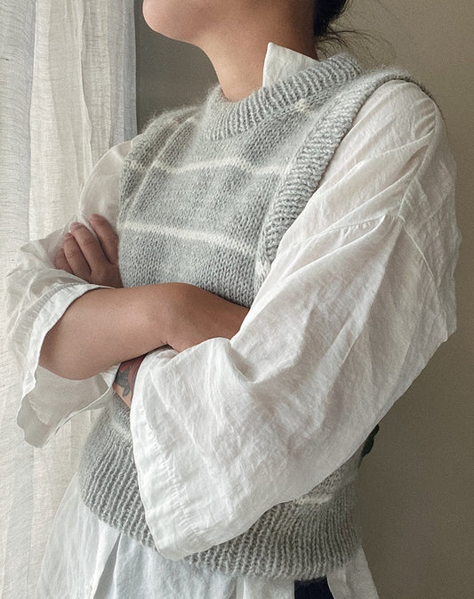 Sunde Slipover | wunderschöne Streifen aus Peer Gynt und Tynn Silk Mohair von Sandnes Garn