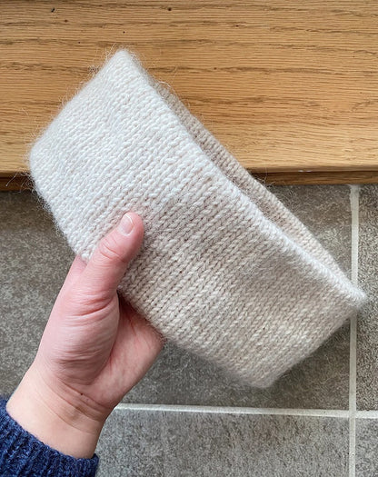 Joo Headband | schön minimalistisch mit Alpakka Ull und Tynn Silk Mohair von Sandnes Garn