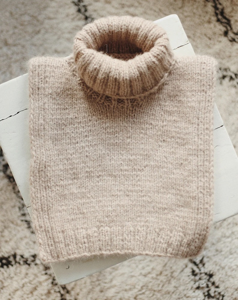 Saga Winter Neck von Novemberknits mit Kos und Tynn Silk Mohair von Sandnes Garn 3