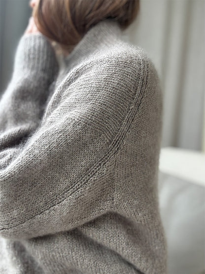 High V Loop Sweater | lässiger oversize Pullover aus Merino und Soft Silk Mohair von Other Loops
