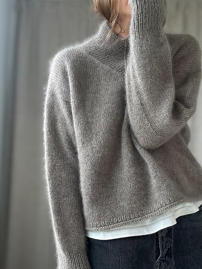 High V Loop Sweater | lässiger oversize Pullover aus Merino und Soft Silk Mohair von Other Loops