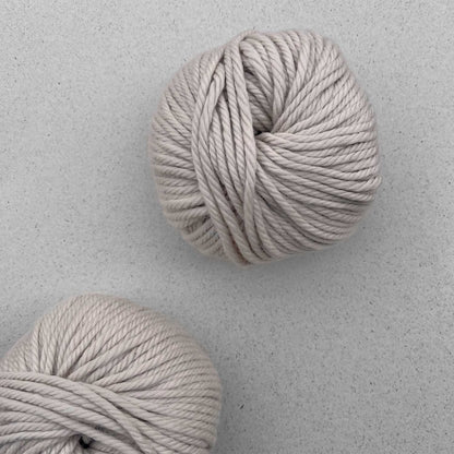 Maximo | cuddly soft and fluffy thick merino yarn 