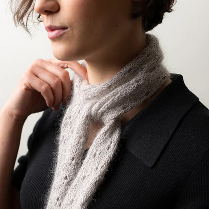 Minischal Tide Eyelets | feines Muster aus Arctic Pearl und Mohair Bliss von Pascuali