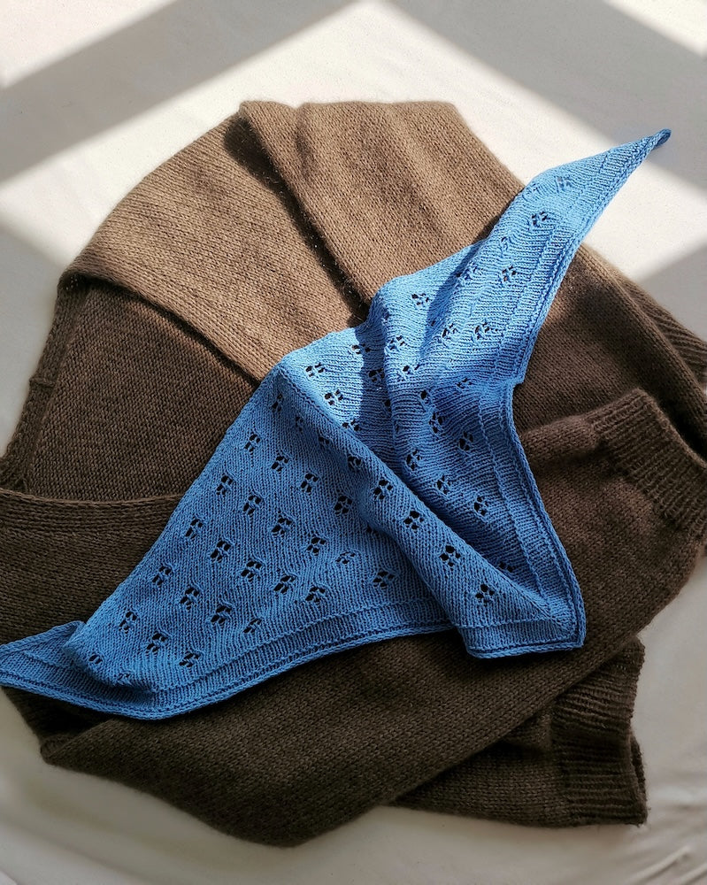 Paula-m Holly Bandana mit Shimo von ITO Yarn 7