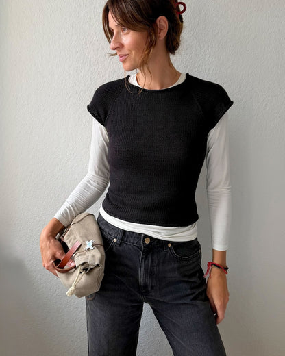 Mini Tee | simple et indéniablement beau de la collection Line de Sandnes Garn