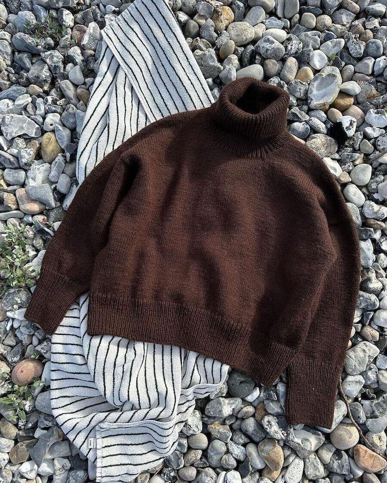 PetiteKnit, Chestnut Sweater, cacao nibs 2