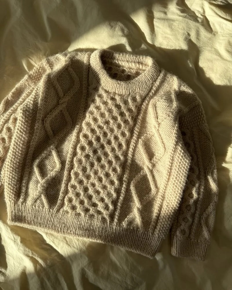 Dagmar Sweater Kids von PetiteKnit mit Peer Gynt von Sandnes Garn 2