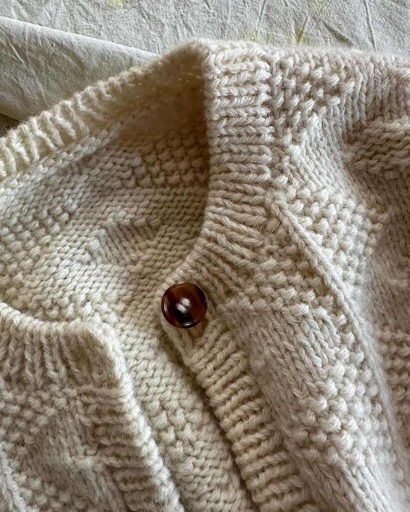 PetiteKnit Esther Jacket aus Fritidsgarn 8