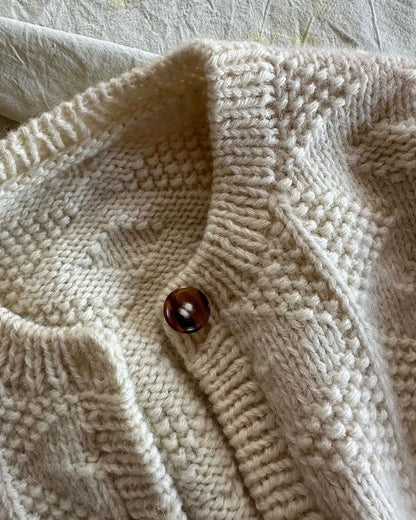 PetiteKnit Esther Jacket aus Fritidsgarn 8