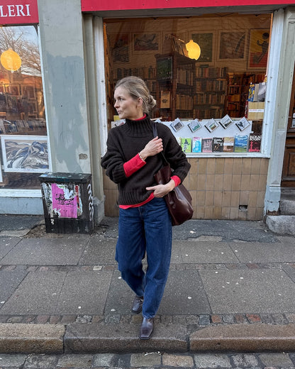 Hannah Sweater O-Neck | lässiger oversize Sweater aus Atlas von PetiteKnit