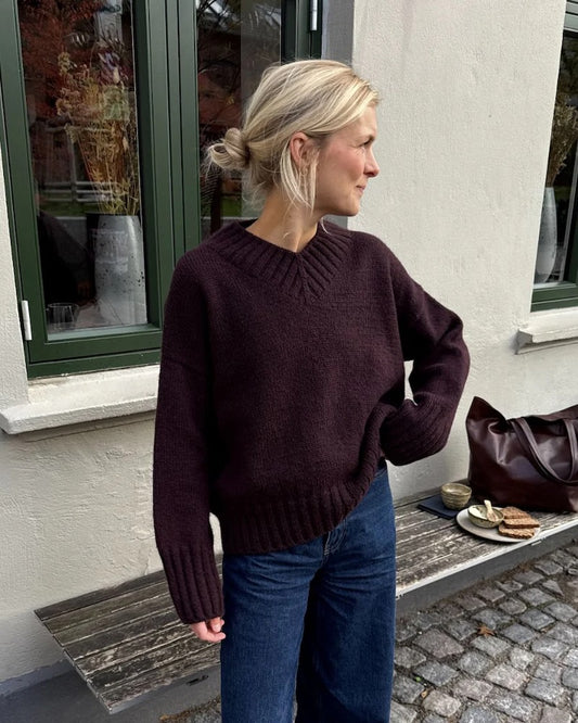 Hannah Sweater V-Neck | lässig bequem aus Atlas by PetiteKnit von Sandnes Garn