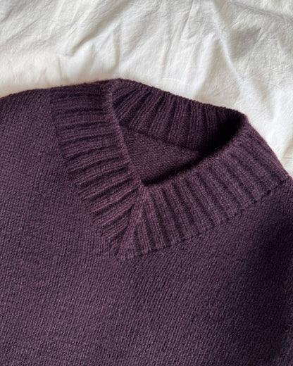 Hannah Sweater V-Neck | lässig bequem aus Atlas by PetiteKnit von Sandnes Garn