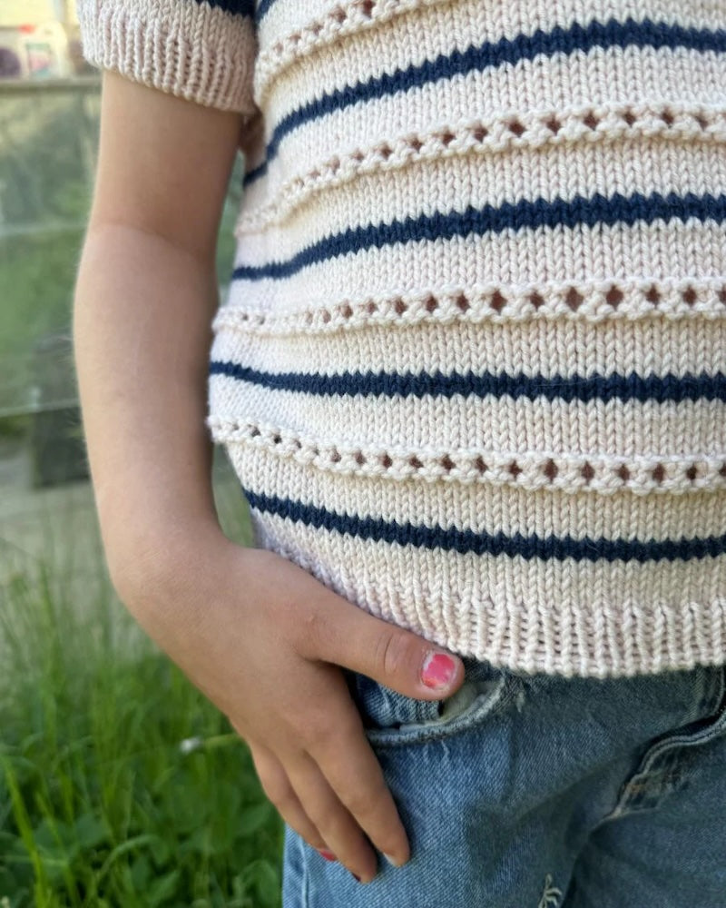Ida Tee Junior von PetiteKnit mit Duo von Sandnes Garn 5