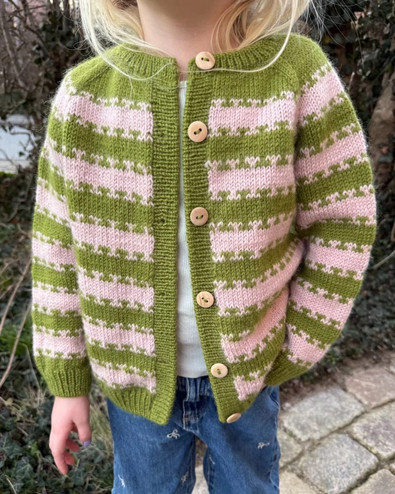 PetiteKnit Key Cardigan Kids mit Peer Gynt von PetiteKnit 1