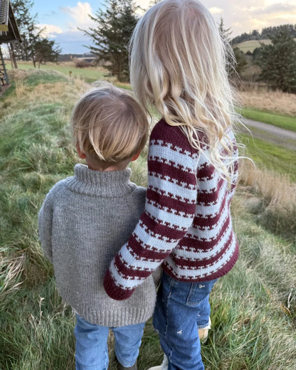PetiteKnit Key Sweater Kids mit Peer Gynt von Sandnes Garn 2