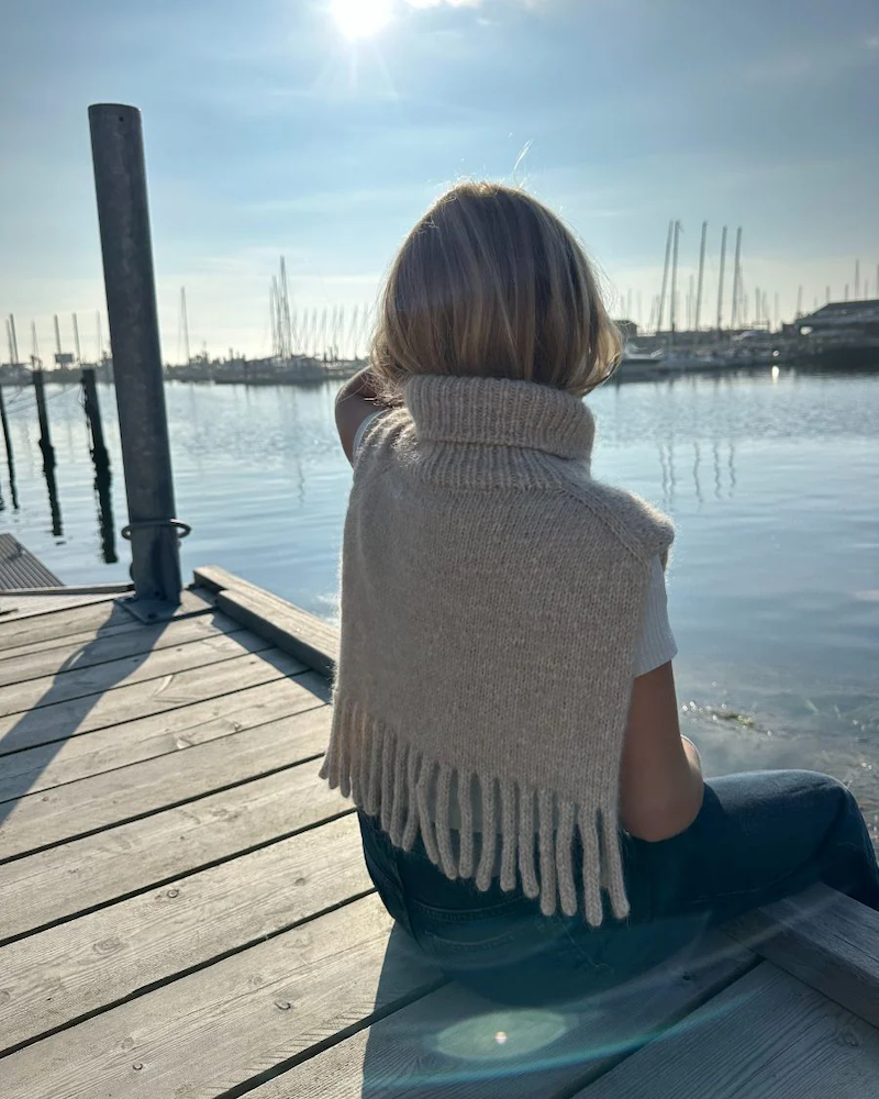 PetiteKnit Nora Neck einfädig mit Santiago von MAyflower Denmark 3