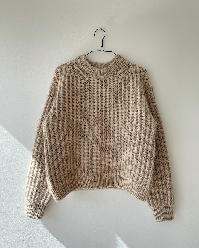 PetiteKnit September Sweater aus Peer Gynt mit Tynn Silk Mohair von Sandnes Garn 2
