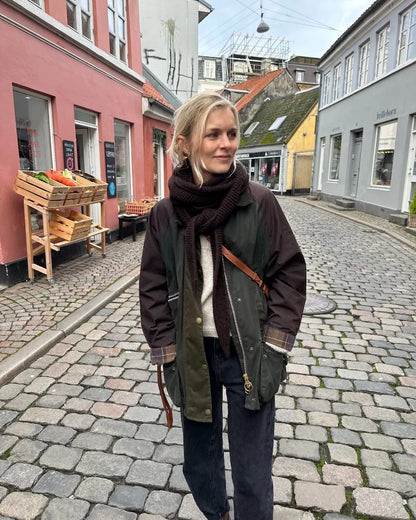 Sophie Shawl - Far | afslappet favorit i Far fra Woolfolk
