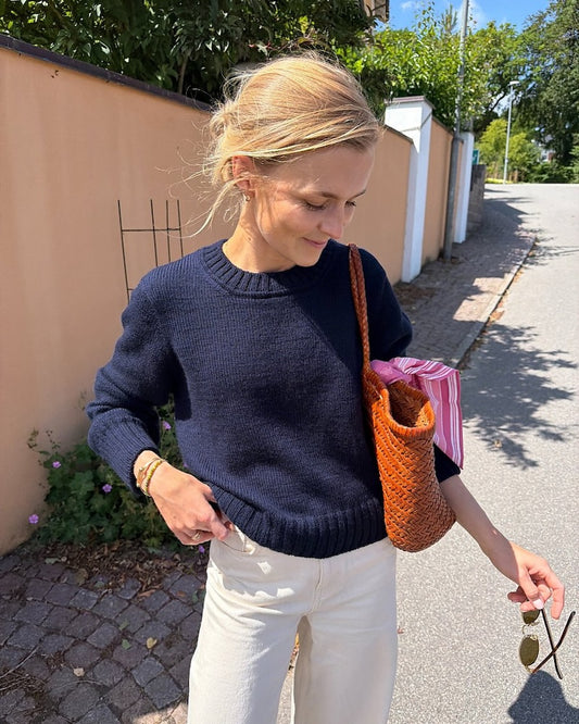 Vega Sweater | klassischer Pullover aus Double Sunday von Sandnes Garn
