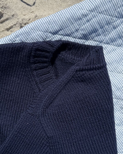 Vega Sweater | klassischer Pullover aus Double Sunday von Sandnes Garn