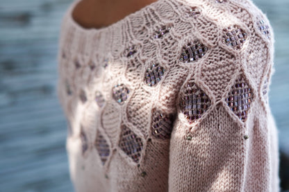 Kaleidoscope Sweater | glitzer Perlen und Double Sunday von Sandnes Garn