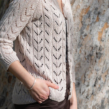 Light Drift Cardigan | luftiges Lochmuster aus Nepal von Pascuali