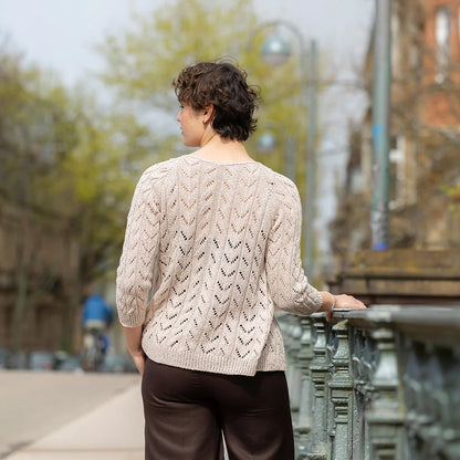 Light Drift Cardigan | luftiges Lochmuster aus Nepal von Pascuali