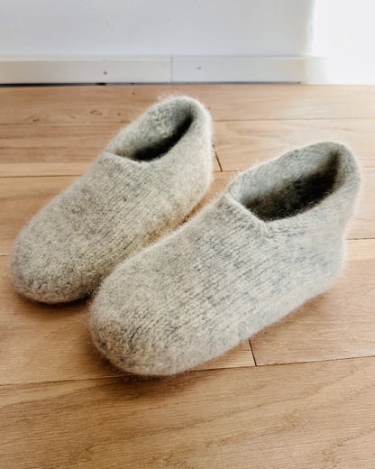 Family Filzhausschuhe | gemütlich und doppelt warm aus Fritidsgarn von Sandnes Garn