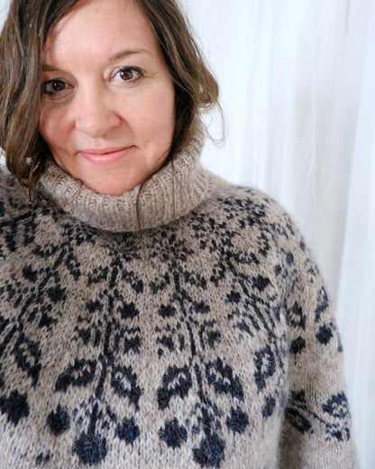 Blueberry Sweater | Beerenmuster aus Plötulopi und Tynn Silk Mohair