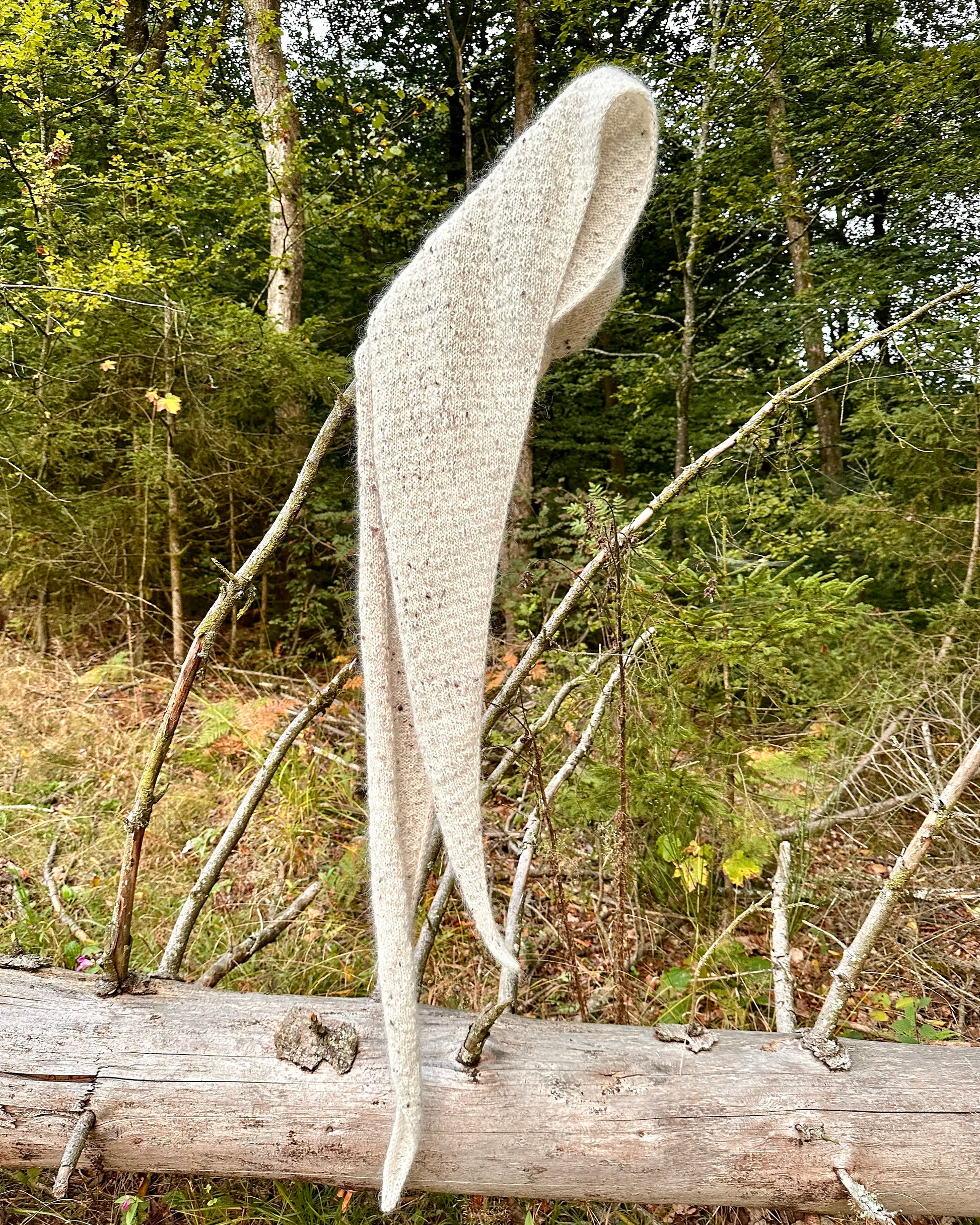 Rabea von gute-garne Pebble Shawl mit Plötulopi von Lopi Island und Tynn Silk Mohair von Sandnes Garn 10