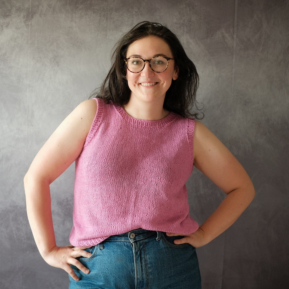Rebecca Clow Tolsta Tank mit Line von Sandnes Garn 3
