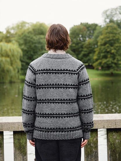 Ridge Sweater Man | schöne Streifen aus Atlas von Sandnes Garn