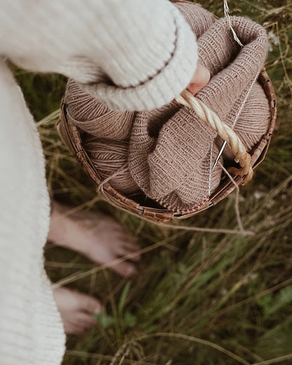 Heljä Mütze | extrem weiches Zopfmuster aus Classic Cashmere von Cardiff