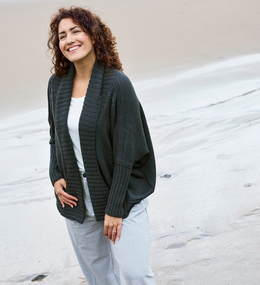 Rosy Green Wool, Becky Baker, Festa Cardigan, cornwall schiefer 3