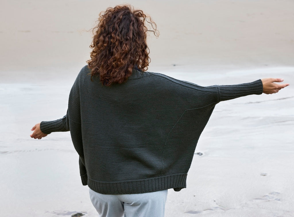 Rosy Green Wool, Becky Baker, Festa Cardigan, cornwall schiefer 4