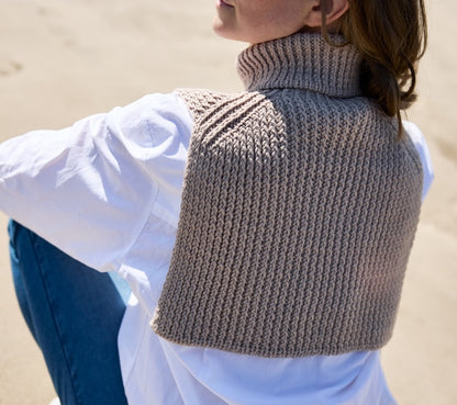 Rosy Green Wool Kalmte Schalkragen aus Big Merino Hug in Sand 4