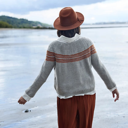 Pullover Precious Memory | zartes Streifenmuster aus Cheeky Merino Joy von Rosy Green Wool