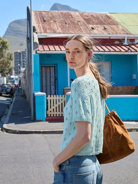 Elodie Tee | luftiges Lochmuster aus Line von Sandnes Garn