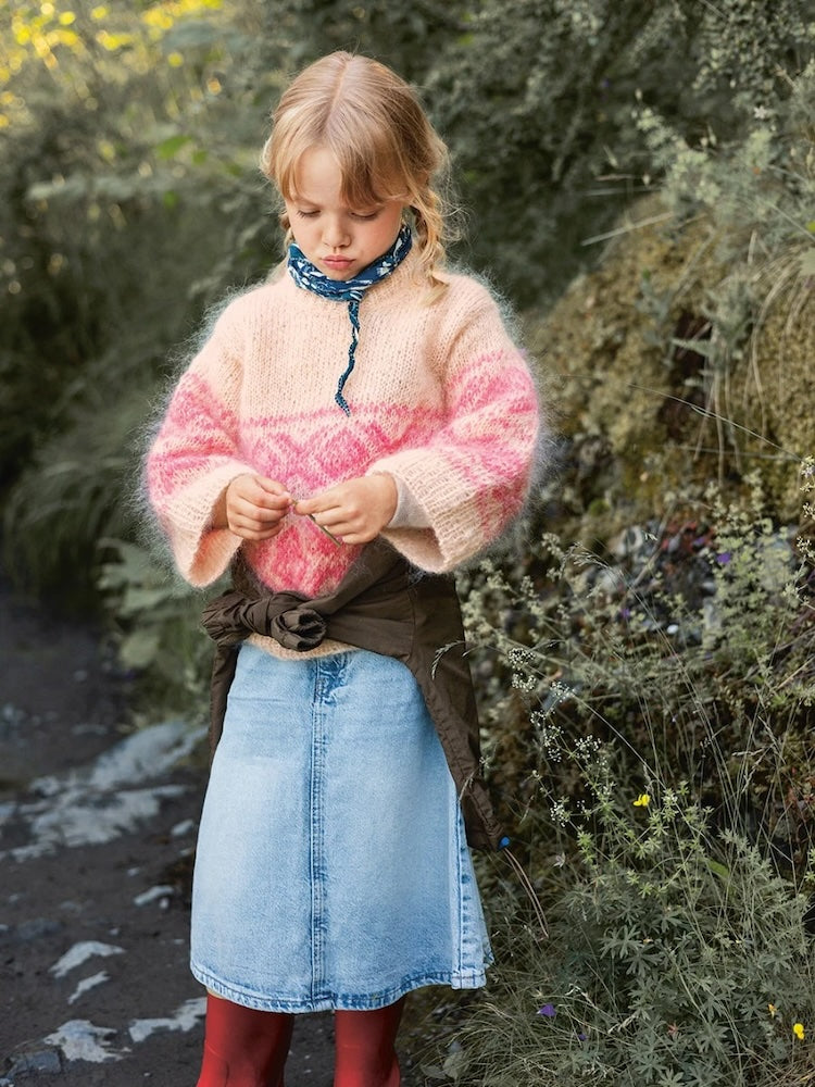 Sandnes Kollektion 2411 Norke Ikoner Barn Fun Chunky Marius Kinderpullover mit Ballerina Chunky Mohair 4