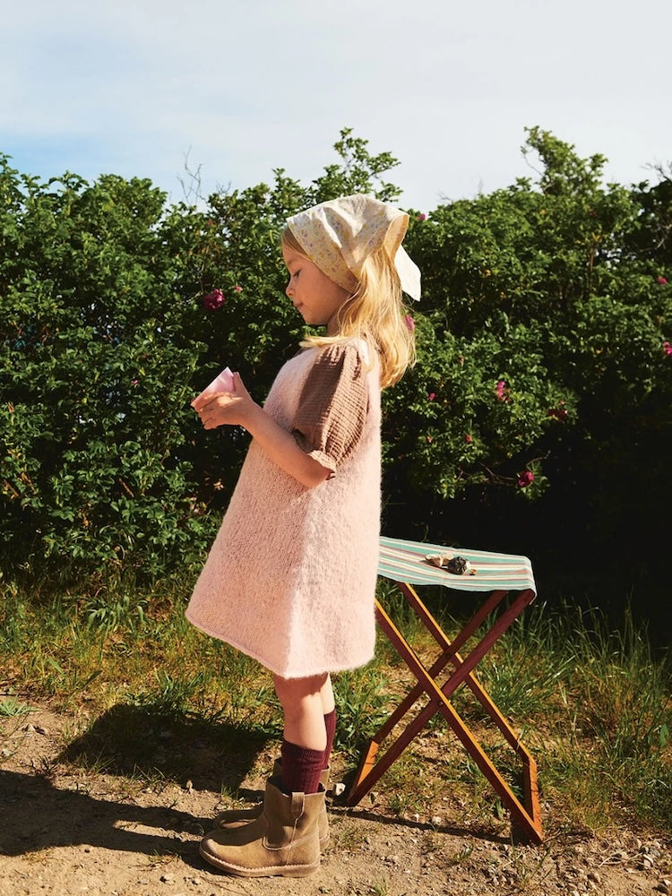 Sandnes 2506 Meadow Dress Junior mit Borstet Alpakka 3