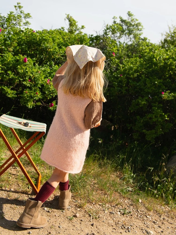 Sandnes 2506 Meadow Dress Junior mit Borstet Alpakka 6