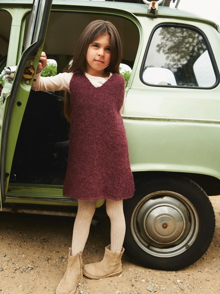 Sandnes 2506 Meadow Dress Junior mit Borstet Alpakka 7