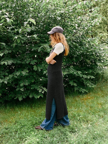 Emerson Dress | Trägerkleid mit Alpakka Silke und Alpakka Folgetrad von Sandnes 2507