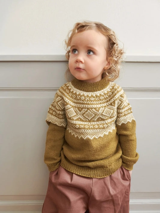 Marius Sweater Baby - zweifarbig | zartes Muster aus Sunday von Sandnes Garn