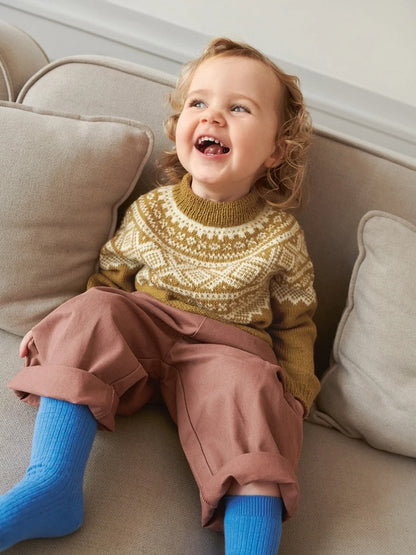 Marius Sweater Baby - zweifarbig | zartes Muster aus Sunday von Sandnes Garn