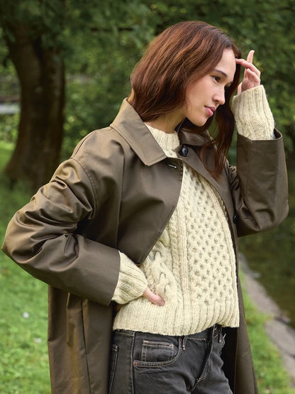 Wilbur Cable Sweater | zeitloses Zopfmuster aus Atlas von Sandnes Garn