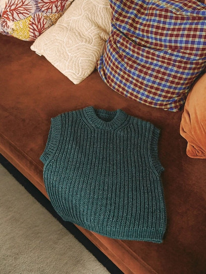 Loui Slipover Kids | Basic Pullunder aus Duo von Sandnes Garn