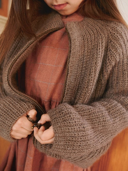 Tia Zipper Jacket Kids | Halbpatentjacke für jeden Tag aus Sunday und Tynn Silk Mohair von Sandnes